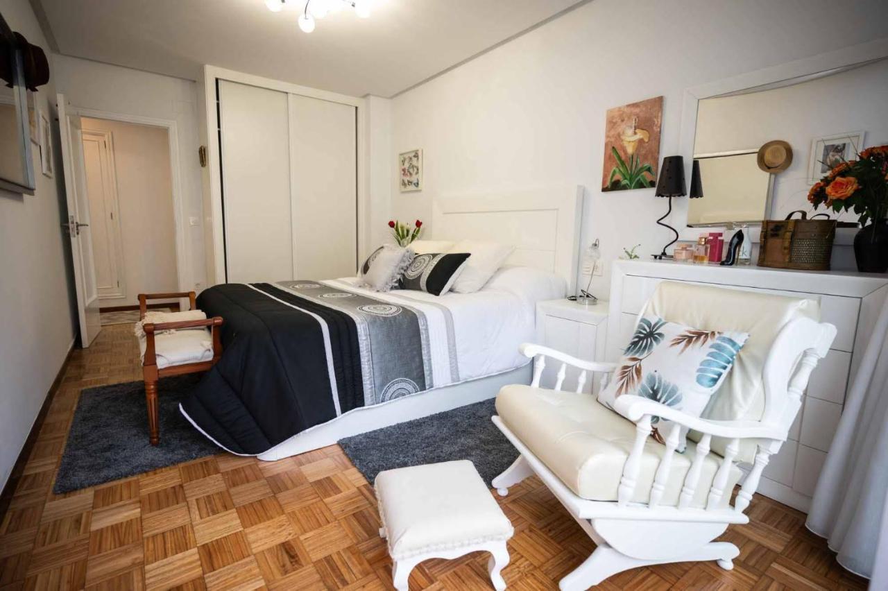Piso Mila Apartment Ourense Bagian luar foto