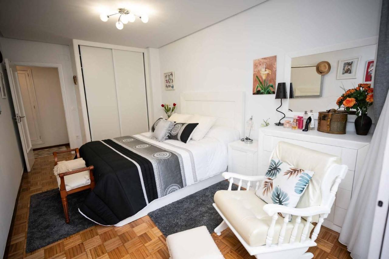 Piso Mila Apartment Ourense Bagian luar foto