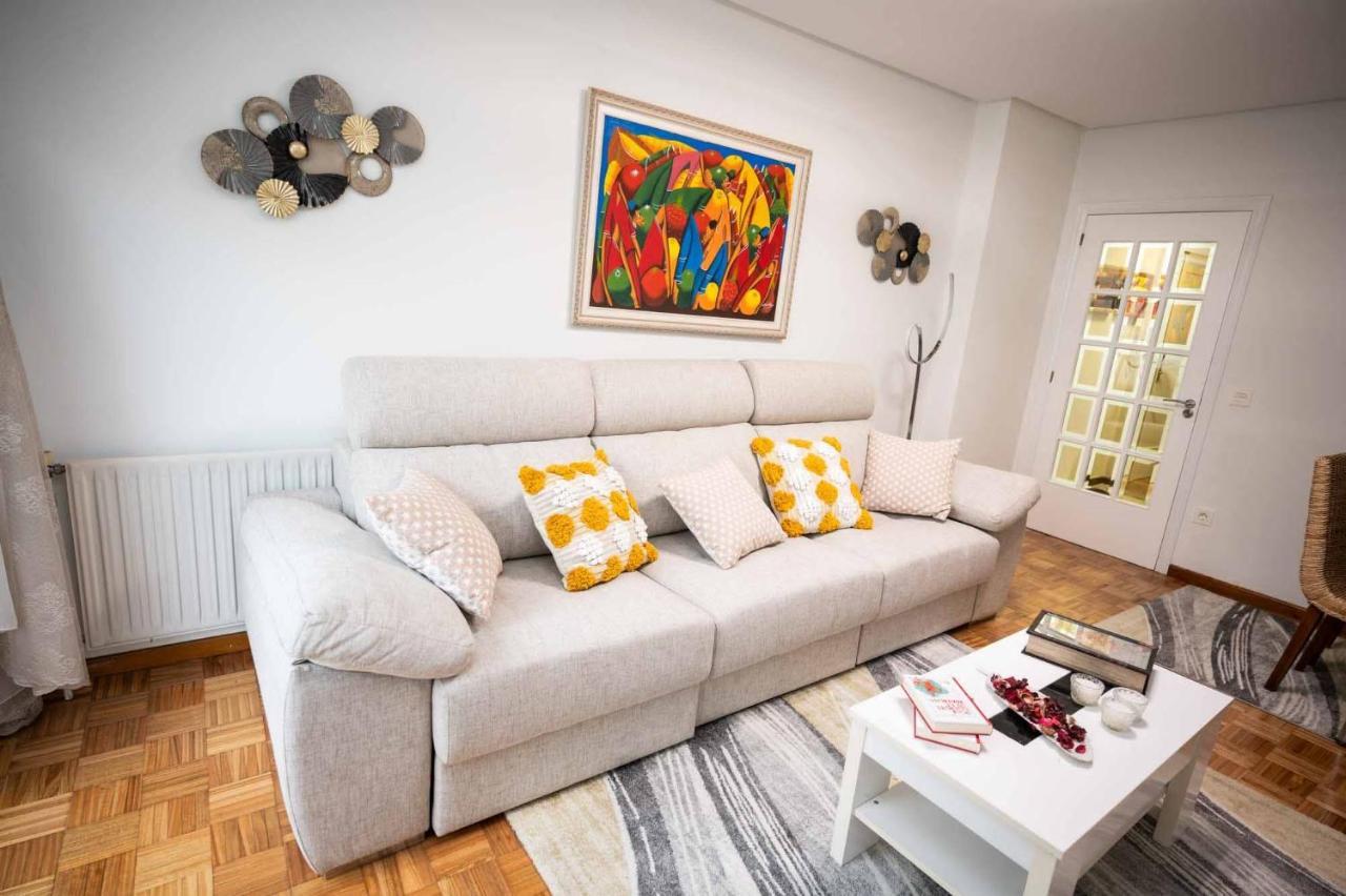 Piso Mila Apartment Ourense Bagian luar foto
